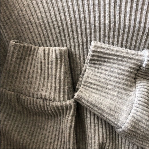 Alo Yoga Muse Hoodie Athletic Heather Grey S Pants also available! - Picture 6 of 8